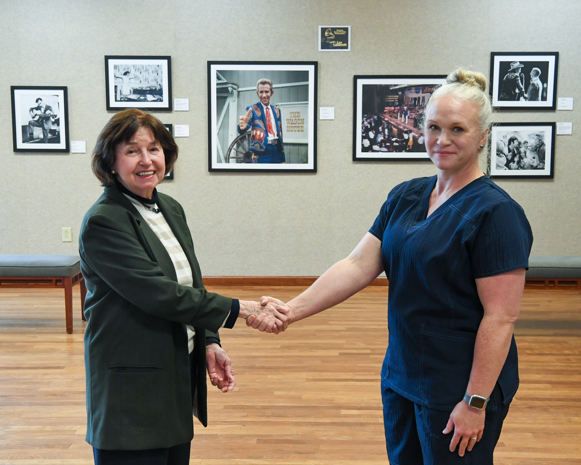 Dr. Janet F. Smith, Columbia State president, presents the 2021 Chancellor’s Commendation for Military Veterans to Dr. Virginia Massey-Holt.